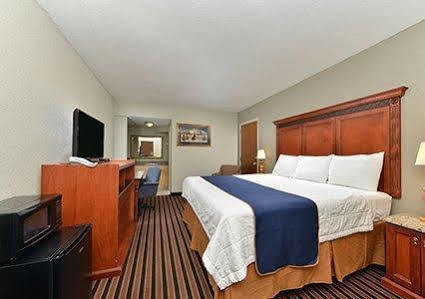 Rodeway Inn Saint Joseph Exterior photo